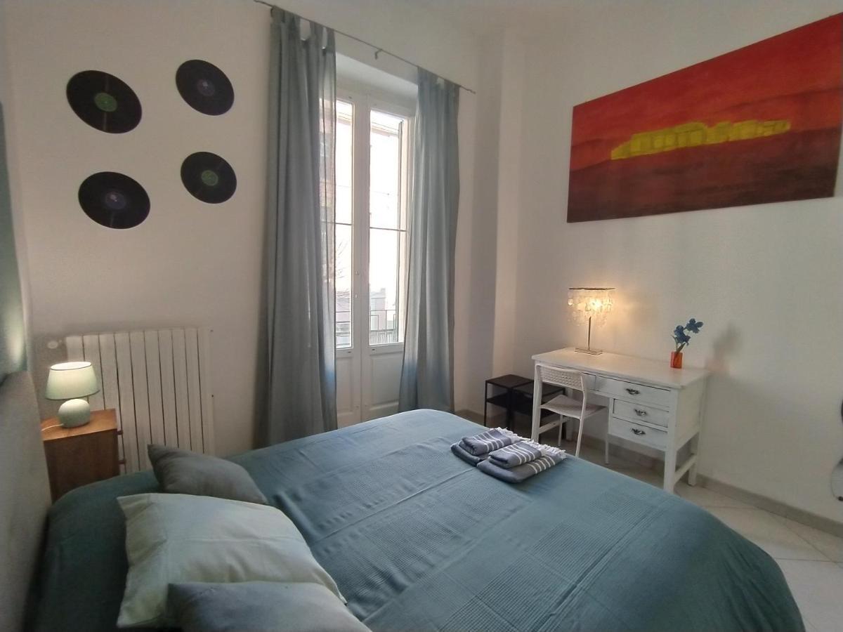 Flower 11 Apartment Бари Экстерьер фото